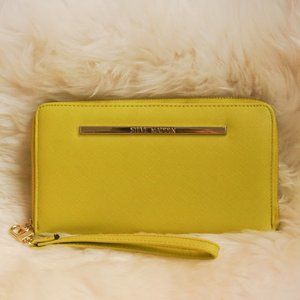 Steve Madden BZippy Zip Around Wristlet Wallet Soft Green